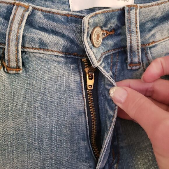 KanCan Skinny Jewel Embellished Highly Distressed Jeans - Picture 7 of 12